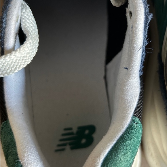 New Balance womens 57/40 Sneakers Size 6.5 Wide Retro Sneakerhead Favorite - Picture 8 of 12